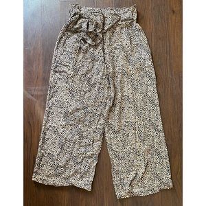 American Eagle Dalmatian Print Crop Soft Pants